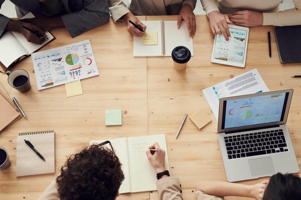 Agence SEA : conseils pratiques pour trouver la perle rare