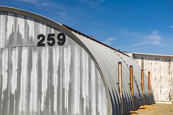 Quels avantages un tunnel démontable offre-t-il aux exploitations agricoles ?